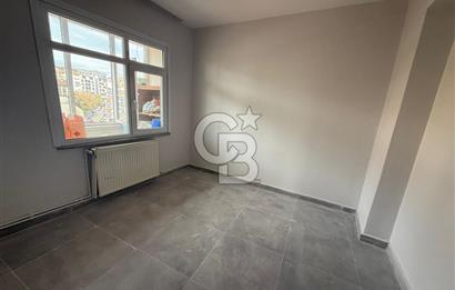 Nev Çarşı Karşısı Valide-i Atikte Ferah Manzaralı Daire 