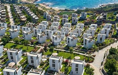 ÇANDARLI PEYKO ROGE MARINE’DE DENİZE SIFIR 3+1 VİLLA KOOPERATİF HİSSESİ
