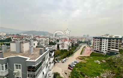 Karşıyaka Zübeyde Hanım Mahallesi'nde 3+1 Satılık Boş Daire