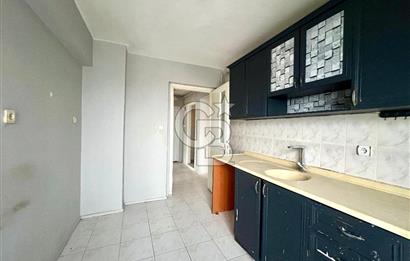 Karşıyaka Zübeyde Hanım Mahallesi'nde 3+1 Satılık Boş Daire