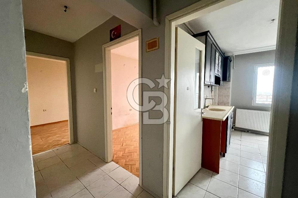 Karşıyaka Zübeyde Hanım Mahallesi'nde 3+1 Satılık Boş Daire