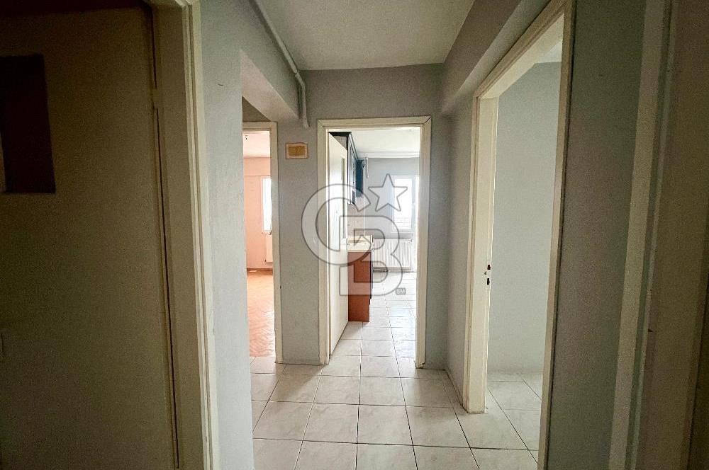 Karşıyaka Zübeyde Hanım Mahallesi'nde 3+1 Satılık Boş Daire