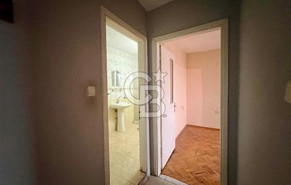 Karşıyaka Zübeyde Hanım Mahallesi'nde 3+1 Satılık Boş Daire