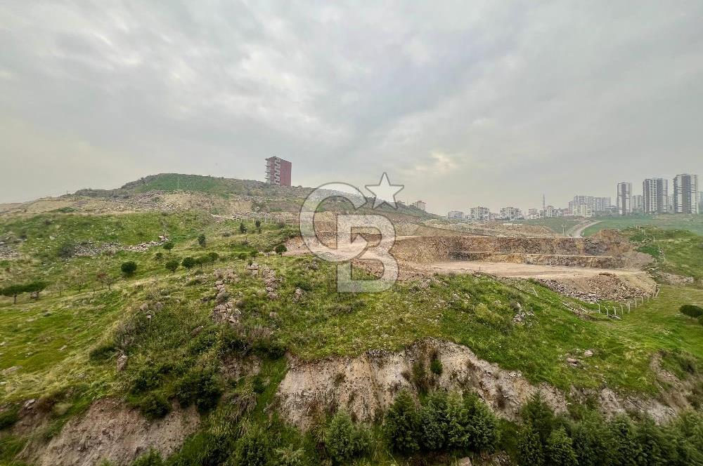 Karşıyaka Zübeyde Hanım Mahallesi'nde 3+1 Satılık Boş Daire