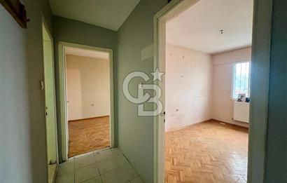 Karşıyaka Zübeyde Hanım Mahallesi'nde 3+1 Satılık Boş Daire