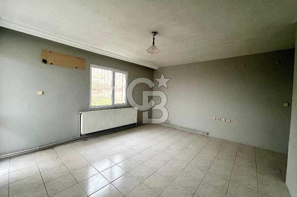 Karşıyaka Zübeyde Hanım Mahallesi'nde 3+1 Satılık Boş Daire