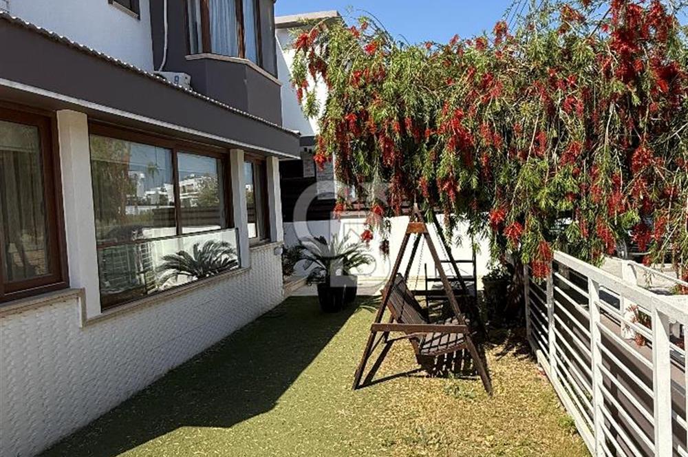 Yenikent Bölgesinde Satılık İkiz Villa !!!