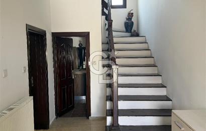 Yenikent Bölgesinde Satılık İkiz Villa !!!