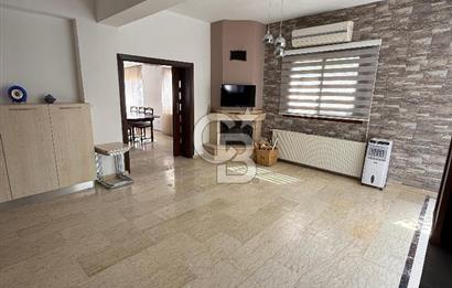 Yenikent Bölgesinde Satılık İkiz Villa !!!