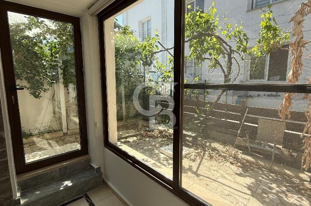 Yenikent Bölgesinde Satılık İkiz Villa !!!