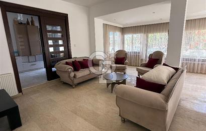 Yenikent Bölgesinde Satılık İkiz Villa !!!