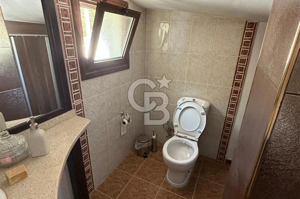 Yenikent Bölgesinde Satılık İkiz Villa !!!