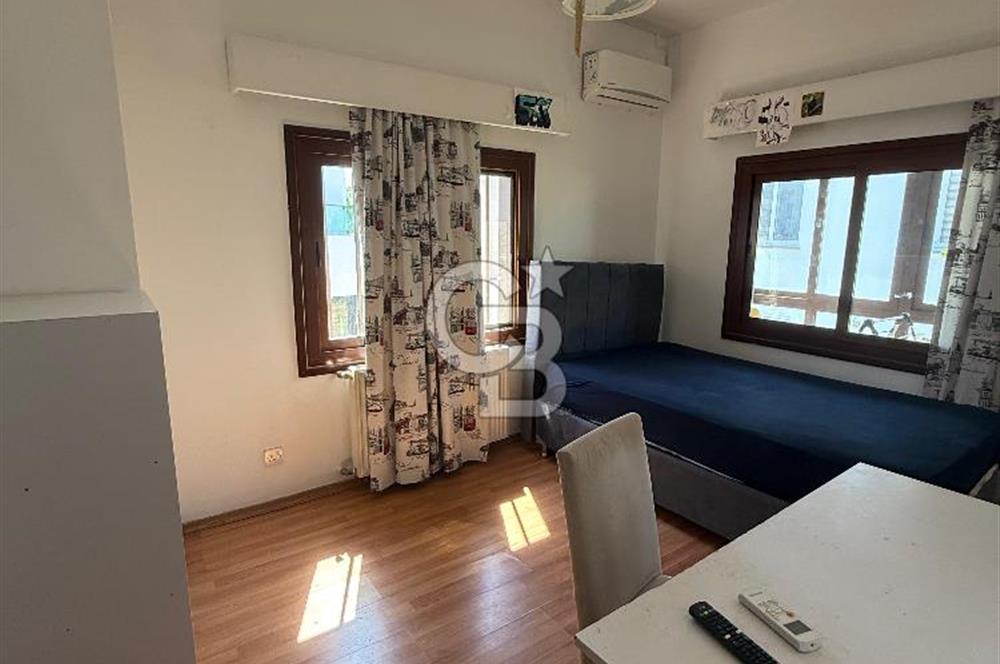 Yenikent Bölgesinde Satılık İkiz Villa !!!