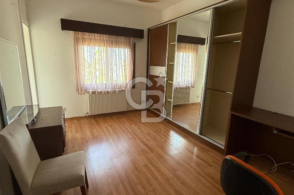 Yenikent Bölgesinde Satılık İkiz Villa !!!