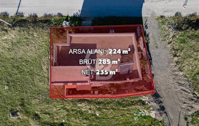 Çiğli Harmandalı'da Satılık 5+2 Tripleks Villa