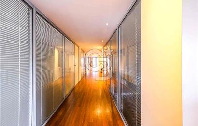 ŞİŞLİ'DE MUHTEŞEM KONUMDA 3.500 M2 SATILIK EMSALSİZ KOMPLE BİNA