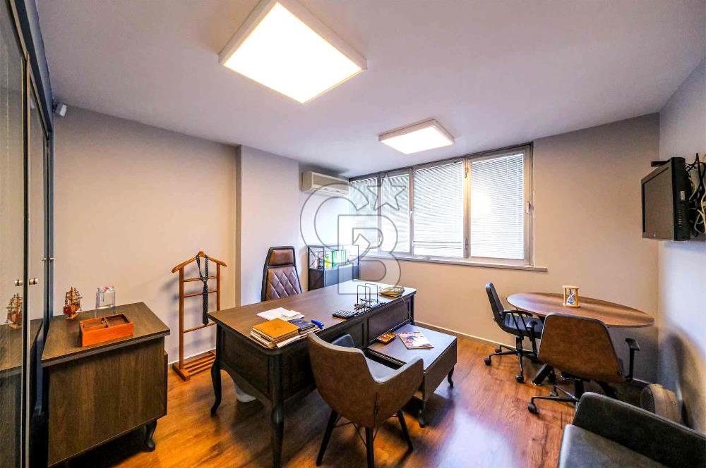 ŞİŞLİ'DE MUHTEŞEM KONUMDA 3.500 M2 SATILIK EMSALSİZ KOMPLE BİNA