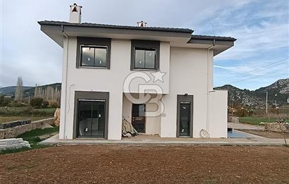 Muğla Menteşe Yenice'de  Satılık 4+1 Lüks Villa 