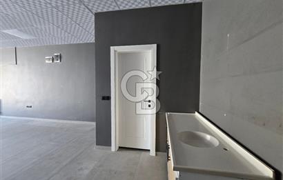 COLDWELL BANKER'DAN SELÇUKLUDA KİRALIK YOLA CEPHE DÜKKAN