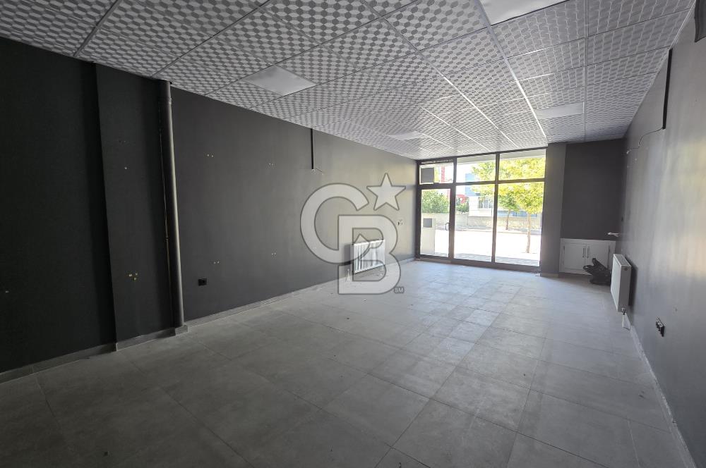 COLDWELL BANKER'DAN SELÇUKLUDA KİRALIK YOLA CEPHE DÜKKAN