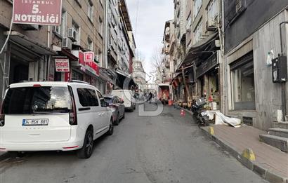 Fatih Zeyrekte Komple Satılık 3 Katlı Bina