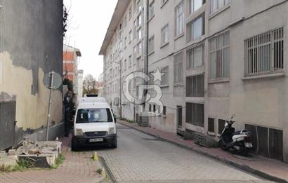 Fatih Zeyrekte Komple Satılık 3 Katlı Bina