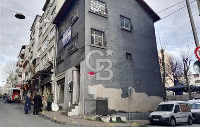 Fatih Zeyrekte Komple Satılık 3 Katlı Bina