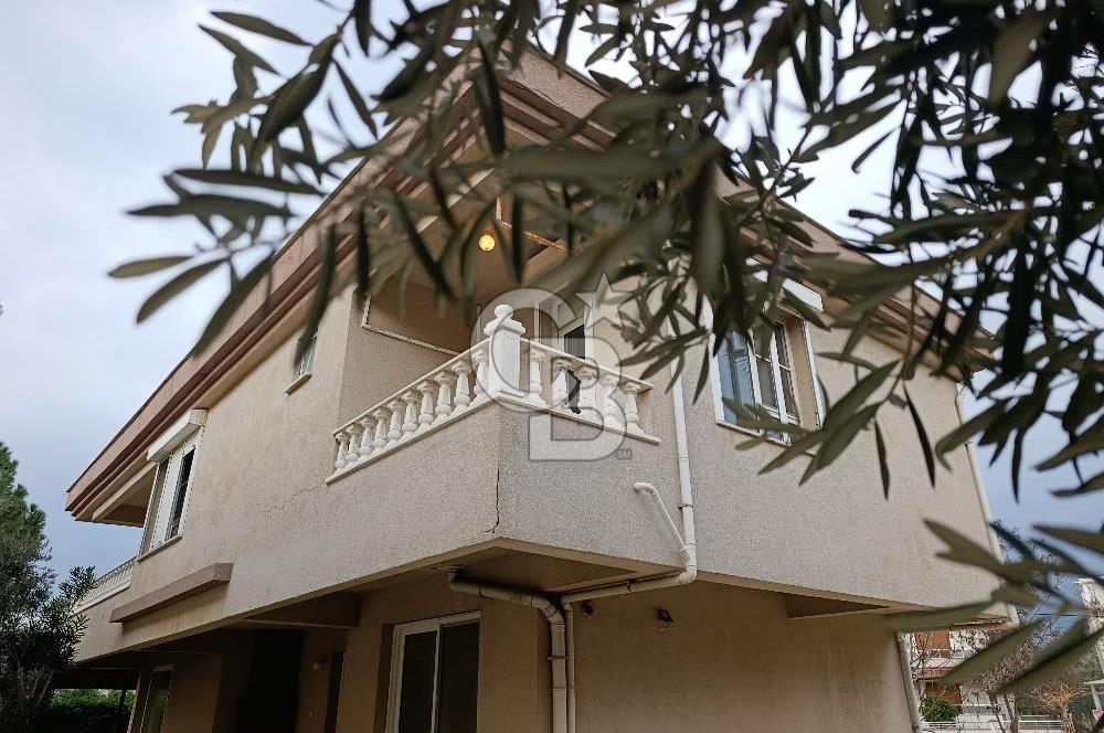 EDREMİT KÖRFEZİ GÜRE’DE DENİZE SIFIR, ÖZEL PLAJLI, TAM MÜSTAKİL LÜKS VİLLA