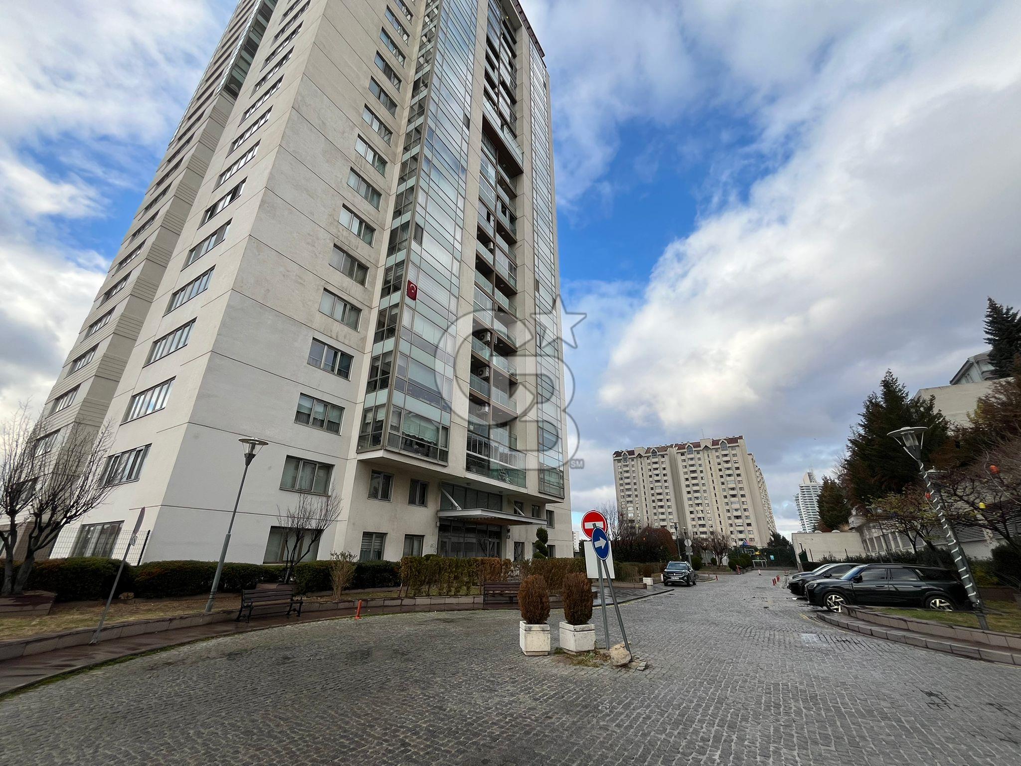 PARK VADİ EVLERİ SATILIK BOŞ 4+1