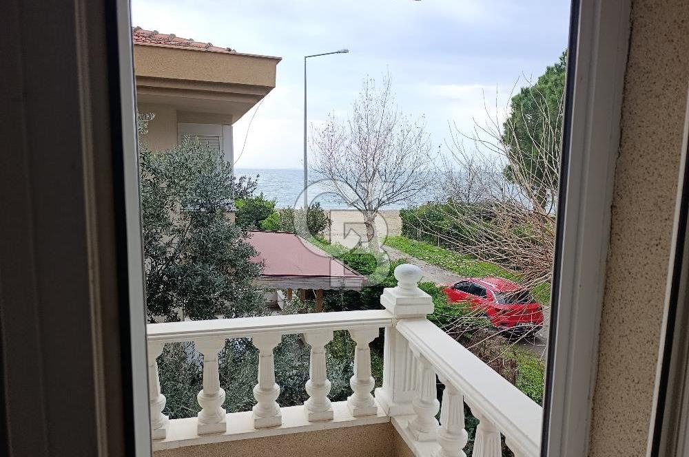 EDREMİT KÖRFEZİ GÜRE’DE DENİZE SIFIR, ÖZEL PLAJLI, TAM MÜSTAKİL LÜKS VİLLA