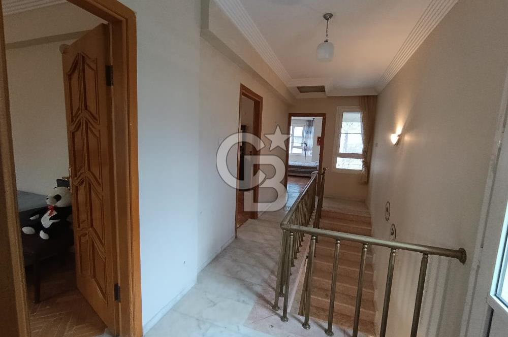 EDREMİT KÖRFEZİ GÜRE’DE DENİZE SIFIR, ÖZEL PLAJLI, TAM MÜSTAKİL LÜKS VİLLA