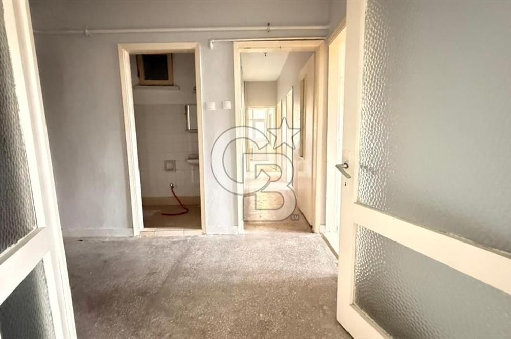 İzmir Gaziemir Dokuzeylül Mahallesi Site İçi 3+1 Satılık Daire