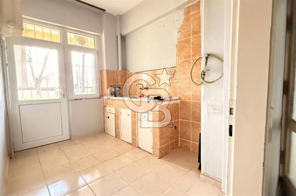 İzmir Gaziemir Dokuzeylül Mahallesi Site İçi 3+1 Satılık Daire