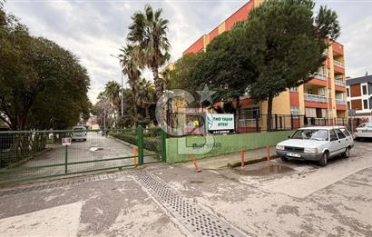 İzmir Gaziemir Dokuzeylül Mahallesi Site İçi 3+1 Satılık Daire