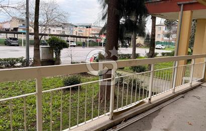 İzmir Gaziemir Dokuzeylül Mahallesi Site İçi 3+1 Satılık Daire