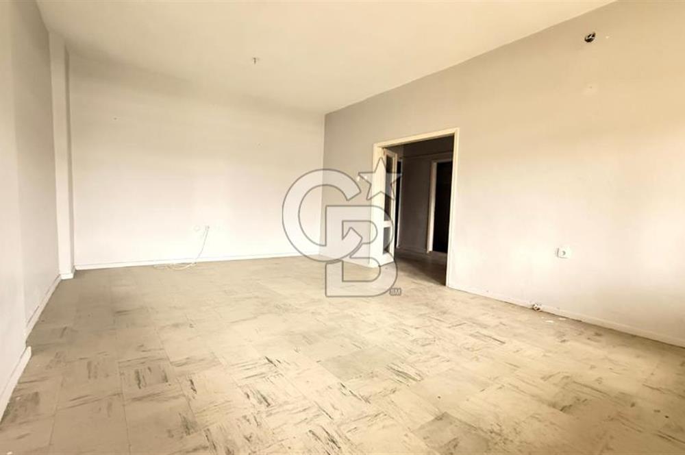 İzmir Gaziemir Dokuzeylül Mahallesi Site İçi 3+1 Satılık Daire