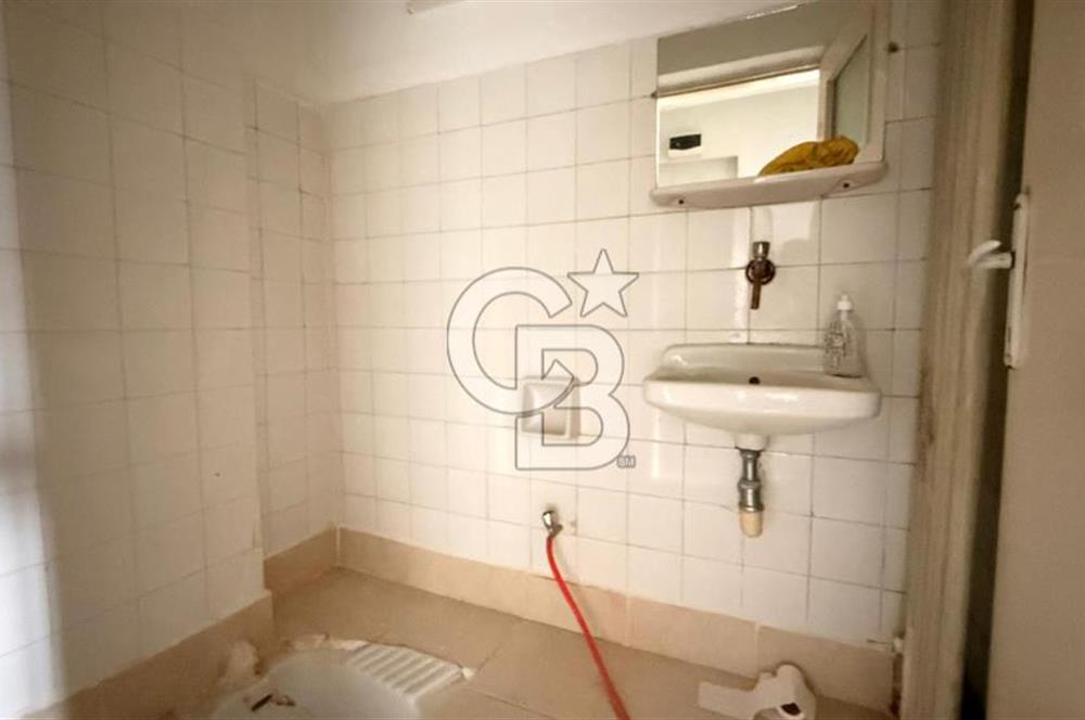 İzmir Gaziemir Dokuzeylül Mahallesi Site İçi 3+1 Satılık Daire