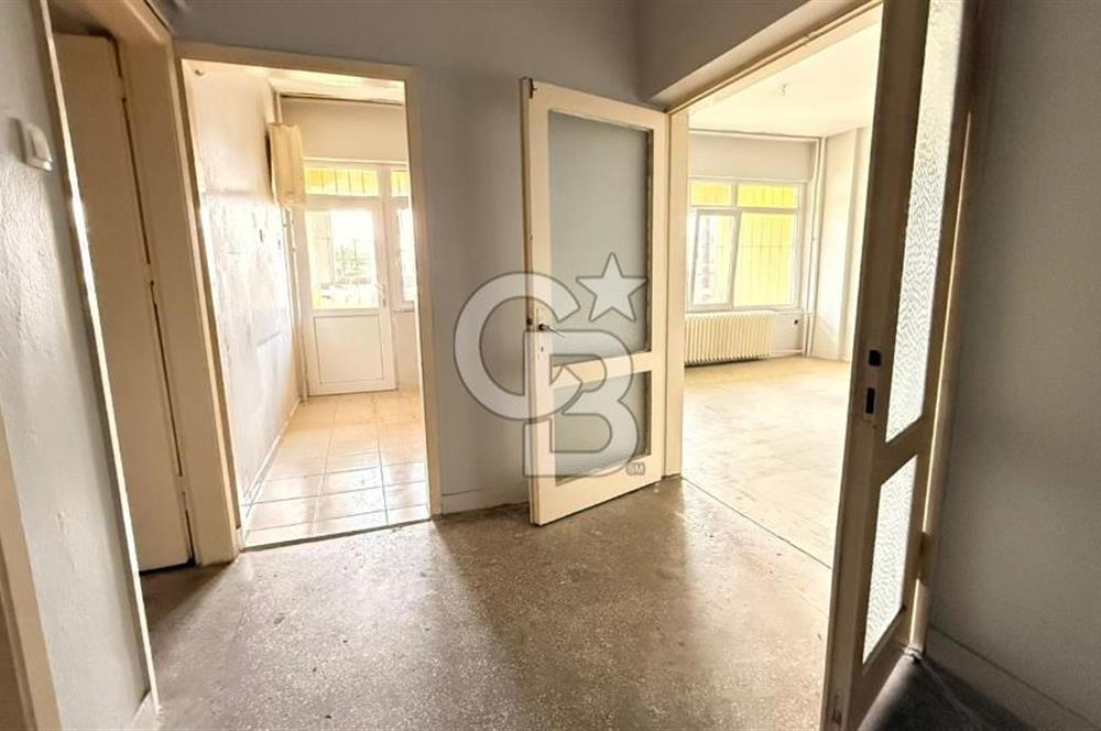 İzmir Gaziemir Dokuzeylül Mahallesi Site İçi 3+1 Satılık Daire