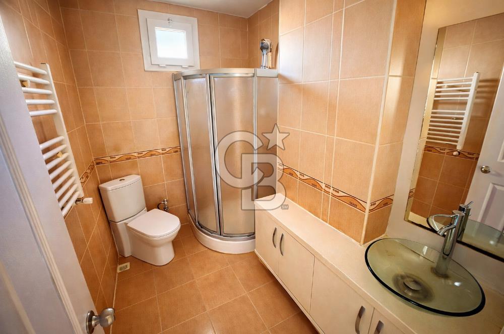 ÜMRANİYEDE 2+1 EN ÜST KAT TEMİZ SATILIK DAİRE