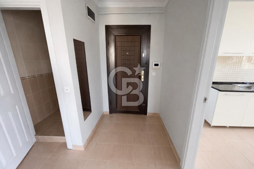 ÜMRANİYEDE 2+1 EN ÜST KAT TEMİZ SATILIK DAİRE