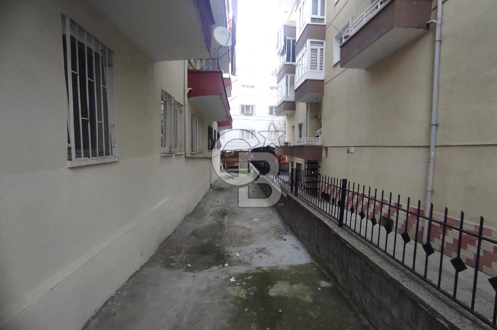 Akşemsettin mahalesinde 3+1 satılık içi yapılı daire.