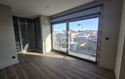 Kumbaba’da Caddeye 20 Adım | Tapulu | Havuzlu | Hamam & Saunalı | Bahçeli Ultra Lüks VillA