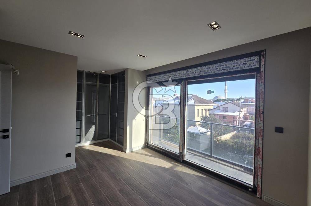 Kumbaba’da Caddeye 20 Adım | Tapulu | Havuzlu | Hamam & Saunalı | Bahçeli Ultra Lüks VillA