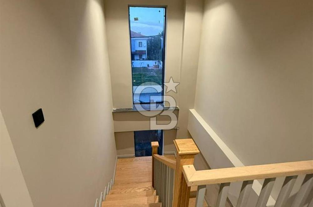 Kumbaba’da Caddeye 20 Adım | Tapulu | Havuzlu | Hamam & Saunalı | Bahçeli Ultra Lüks VillA