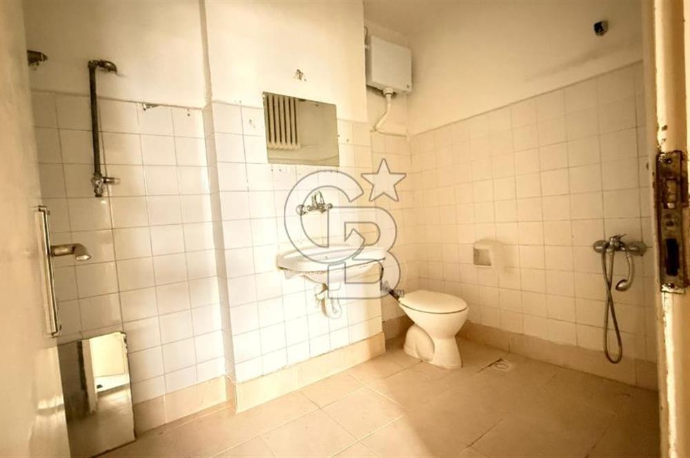 İzmir Gaziemir Dokuzeylül Mahallesi Site İçi 3+1 Satılık Daire