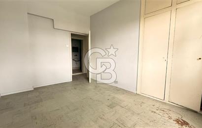 İzmir Gaziemir Dokuzeylül Mahallesi Site İçi 3+1 Satılık Daire