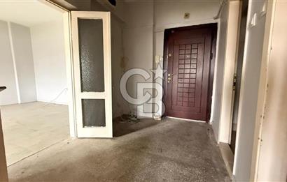 İzmir Gaziemir Dokuzeylül Mahallesi Site İçi 3+1 Satılık Daire