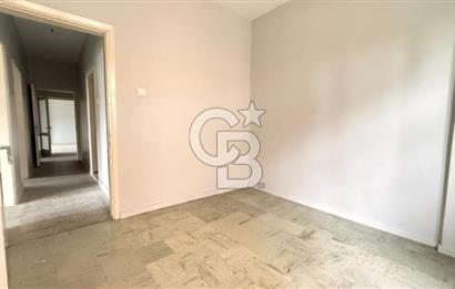 İzmir Gaziemir Dokuzeylül Mahallesi Site İçi 3+1 Satılık Daire