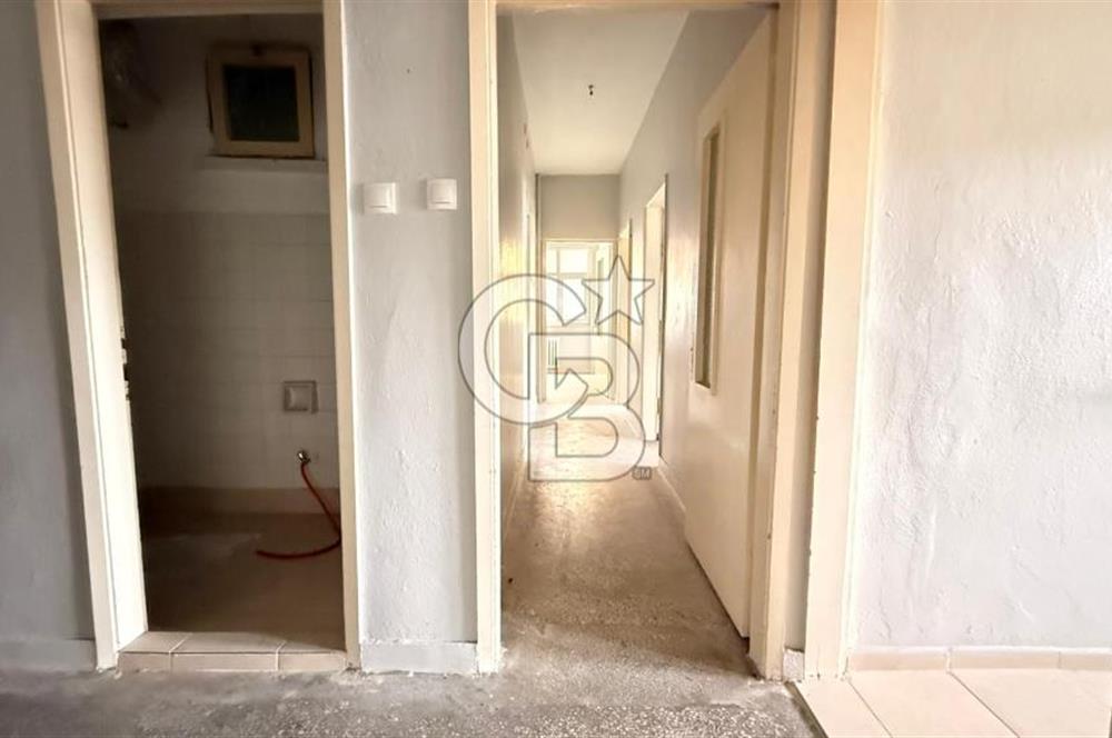 İzmir Gaziemir Dokuzeylül Mahallesi Site İçi 3+1 Satılık Daire