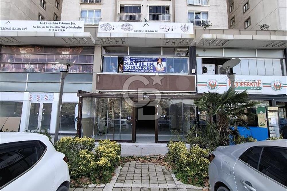 BAHÇEŞEHİR ESENKENT ÖZYURTLAR DA CADDE CEPHELİ SATILIK DÜKKAN